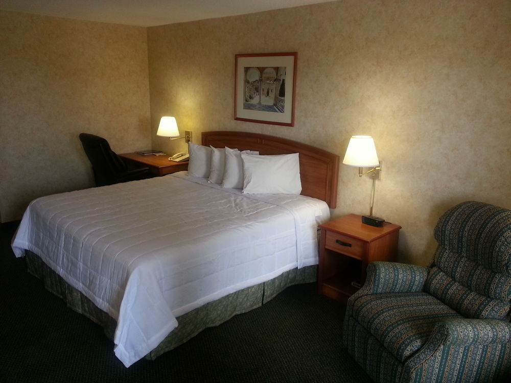 Days Inn & Suites By Wyndham Albuquerque North מראה חיצוני תמונה